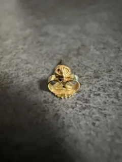ディスクキャッチ Cartier LOVEイヤリングで使用 - メルカリ