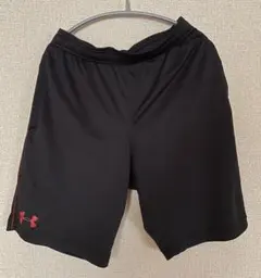 UNDER ARMOUR ブラック ハーフパンツ SM