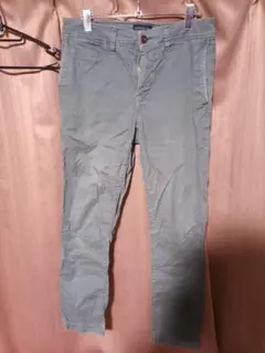 American Eagleアメリカンイーグル Outfitters チノパンのサムネイル