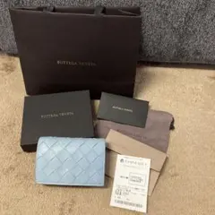 BOTTEGA VENETA 水色 レザー カードケース イントレチャート