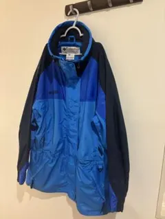 Columbia ダウンジャケット 短丈 ドローコード y2k テック　00s Columbia ナイロンジャケット テック系 y2k ドローコード 短丈 - メルカリ