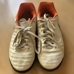 NIKE サッカーシューズ ホワイト オレンジ - メルカリ