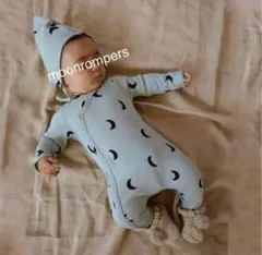 ラスト1点　ベビー服　ロンパース　 月柄　帽子付き