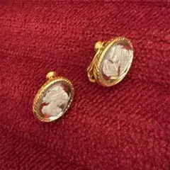 ヴィンテージ　ゴールド　イヤリング