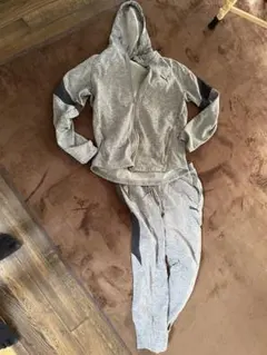 プーマスエットセットアップ