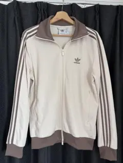 adidasトラックジャケット ベージュ×ブラウン