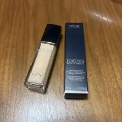 Dior スキンフォーエヴァースキンコレクト コンシーラー 00.5Nのサムネイル