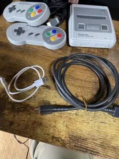 Nintendo スーパーファミコン 本体 2コントローラー付き　HDMI