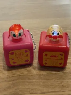 アンパンマン ライト付きおもちゃ （カプセルトイ） 2個セット