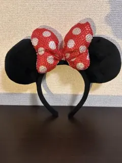 【毎日発送＊匿名＊美品＊】ディズニー　カチューシャ　ミニー　スパンコール　赤