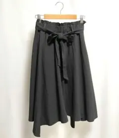 美品 セシルマクビー ブラック フレアスカート アシメ ひざ下丈 リボン付 M
