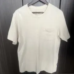 patagonia クリーム色 Tシャツ ポケット付き