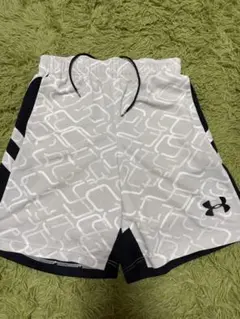 UNDER ARMOUR バスケットボールパンツ 総柄