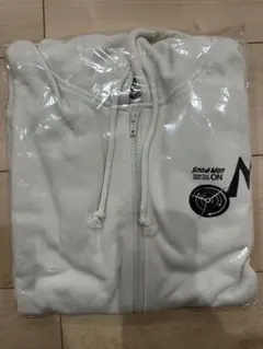 Item thumbnail for item bce71f38-a9c3-4255-858a-36a671519e3c