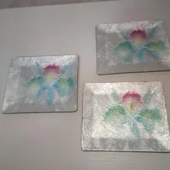 七宝焼の小皿、三枚セット