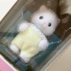 シルバニアファミリー 森のマーケット 白ネコ 赤ちゃん - メルカリ