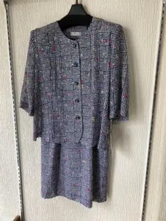 高級ブラウススカート  上下セット　 婦人服　未使用　美品　カットボイル生地