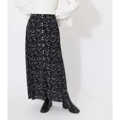 AZUL BY MOUSSY ペディセルボタンスカート 花柄 レーヨン 後ろゴムのサムネイル