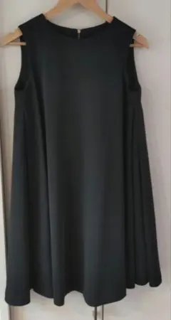 ノースリーブワンピース　結婚式　フォーマル