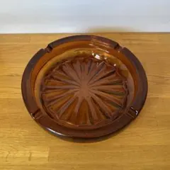 レトロ　アンバーガラス 灰皿のサムネイル