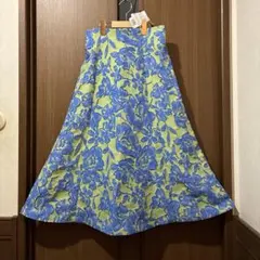 新品　ストロベリーフィールズ　レディース　M 黄緑　ときめく花柄　フレアスカートのサムネイル