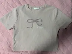 リボン刺繍 クロップドTシャツのサムネイル