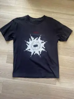 CHARI CO ブラック Tシャツ グラフィックのサムネイル