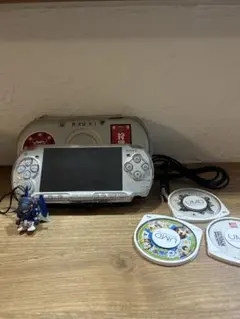 SONY PSP-2000 シルバー 本体 動作確認済み ソフト付き
