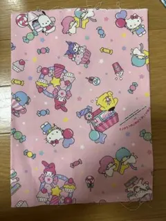 再販！美品！サンリオ包装紙 （昭和レトロ）キティちゃん5枚セット