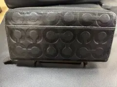 美品。COACH シグネチャー ラウンドファスナー 長財布 ブラックのサムネイル