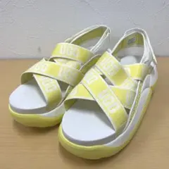 2026年最新】UGG LA CLOUD SANDALの人気アイテム - メルカリ