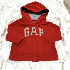 赤のGAPフード付きパーカー 80