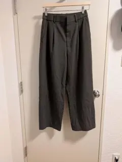 UNIQLO ユニクロ タックワイドパンツ Mサイズ