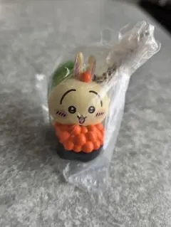ちいかわ うさぎ いくら軍艦 キーホルダー
