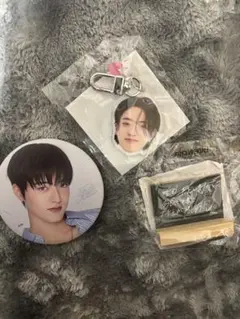 treasure ハルト 缶バッジ、顔アクキー、ミニ黒板セット