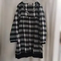 Vネック長袖チュニック　フリーサイズ