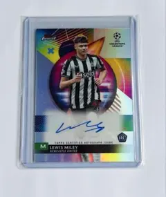 Topps ニューカッスル ピーター・べアズリー 直筆サインカード 02211550_67b822469e809.jpg