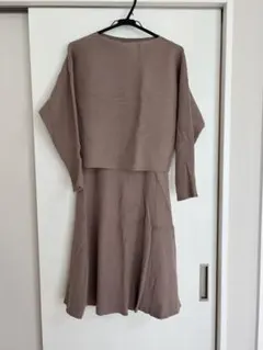 Mila Owenのスカートニットセットアップ