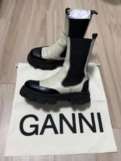 GANNI サイドゴアブーツのサムネイル