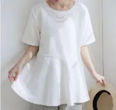 アハッピーマリリンさらすべ美人ペプラム チュニック 完売 ホワイトのサムネイル