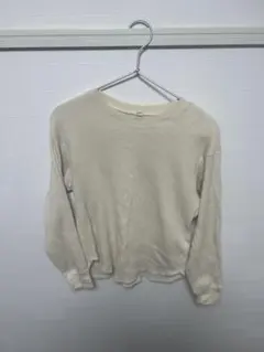 ユニクロ　ワッフルニット　ベージュ 長袖カットソー