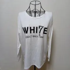 JEANASIS　ジーナシス　長袖　ロングTシャツ　ホワイト　英字プリント