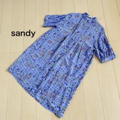 sand（サンディ） レーヨン半袖ワンピース スタンドカラー　総柄のサムネイル