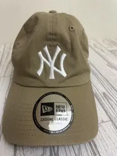 NEＷEＲAカジュアルクラシック ニューヨーク・ヤンキース カーキ × ホワイト