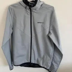 adidas ウィンドブレーカー