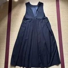 黒 Vネック フレアロングワンピース