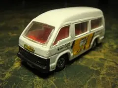 トミカ No.3 トヨタ ハイエース ペリカン便 1988