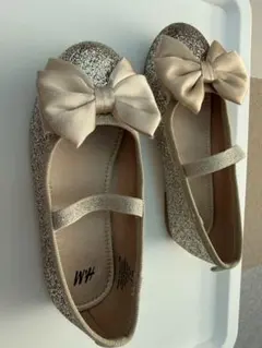 17.5cm H&M リボン付 キラキラ ラメ バレエシューズ ゴールド 28