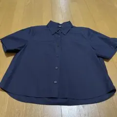 UNIQLO ネイビー ボタンアップシャツ 半袖