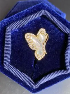 天然本真珠　無調色　異形真珠　白蝶母貝　オリジナル　個性　アシメピアス非対称　蝶